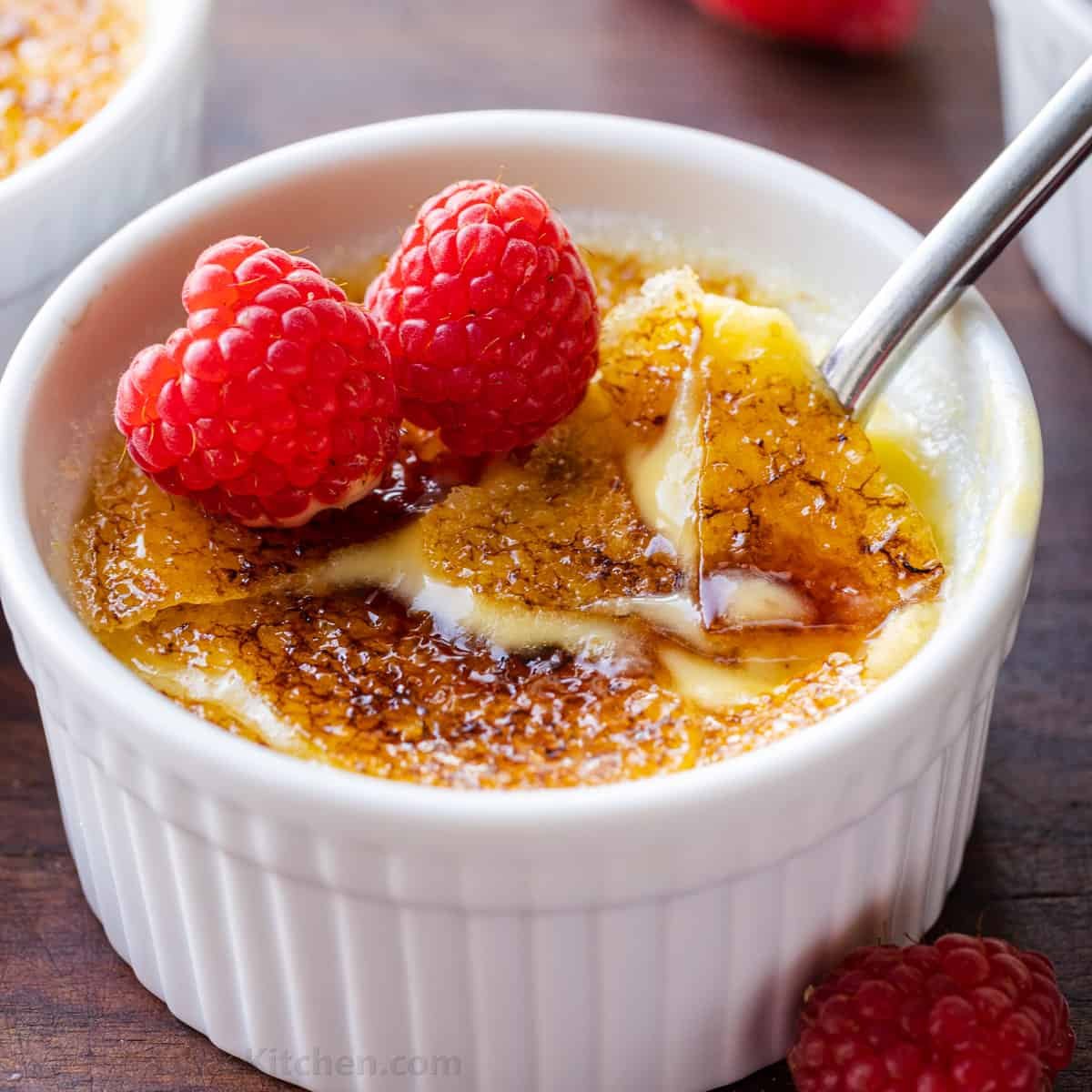 Simple Crème Brûlée Dessert