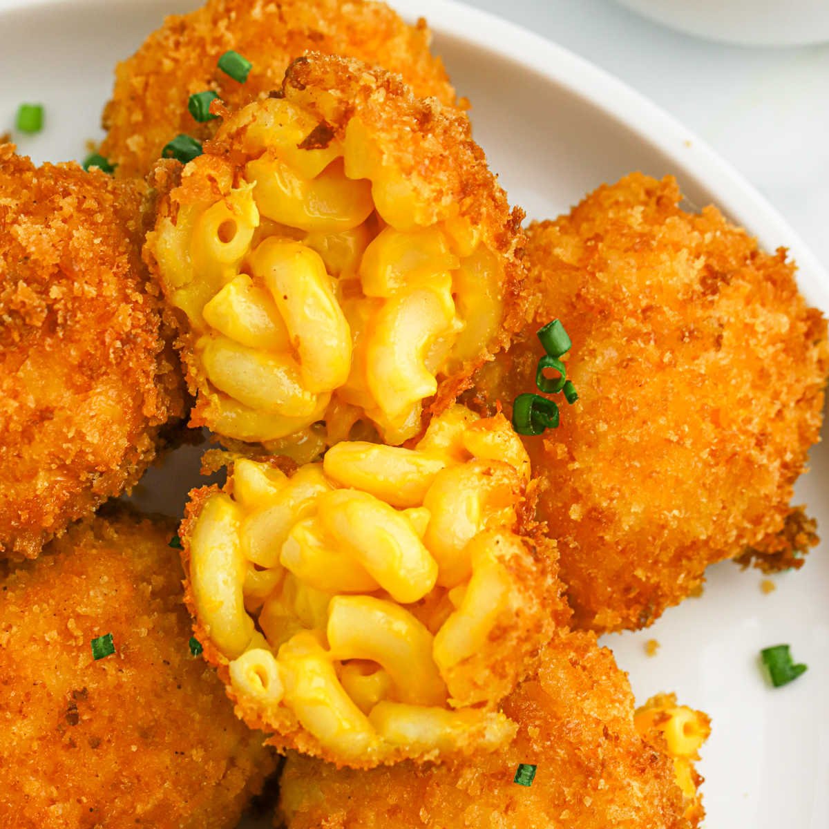 Fried Mac and Cheese Balls